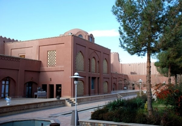 هتل ارگ تاریخی گوگد