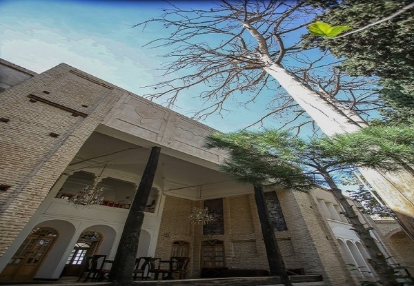 هتل باغ سنتی متولی باشی